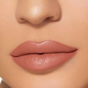 Kylie Cosmetics Makeup - Kylie Jenner Lipstick in COMMANDO | VELVET LIQUID Kylie Cosmetics Makeup - Kylie Jenner Lipstick in COMMANDO | VELVET LIQUID